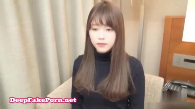 Shy Korean Star IU was fucked (Deepfake Porn) 李知恩 智能換臉 性别