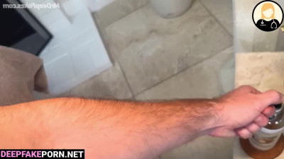 ルセラフィム セレブのセックス blonde is ready for your cock / fake Huh Yunjin