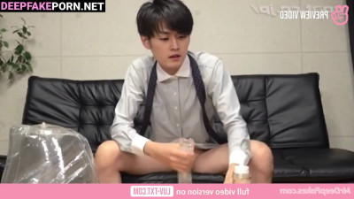 Boss of Lee Know pleased him with sex toy ストレイキッズ Stray Kids アダルト adult