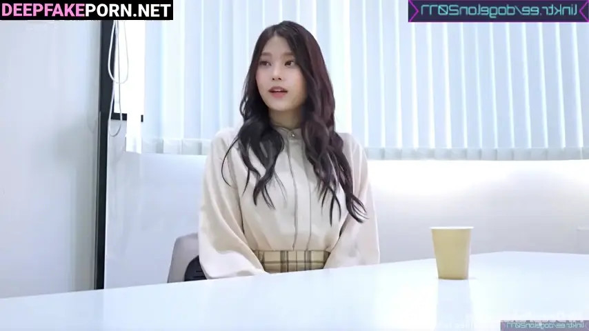 Watch ニュージーンズ フェイクポルノ pretty slut wants you to please best / Haerin face swap Deepfake Porn Videos | xDeepFade.