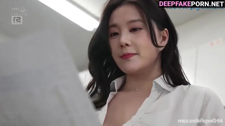 Watch Busty secretary was seduced by new colleague, Li Yitong (李一桐 成人视频) A.I. Deepfake Porn Videos | xDeepFade.