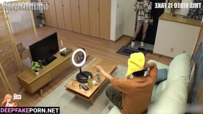 ルセラフィム フェイクポルノ her hairy pussy tastes well - Huh Yunjin smart face change