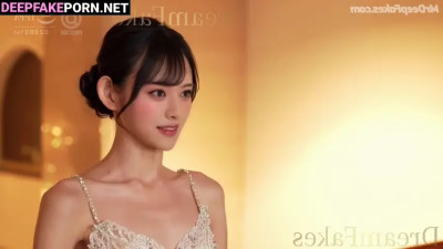 Kpop idol 케이팝 아이돌 Yuna patiently waits for me to give her dick 유나 ITZY 있지