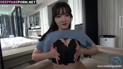 That dick goes deeply into wet pussy of Youtuber Lilka 릴카 adult 성인