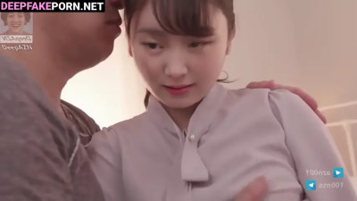 Fake ILLIT 아일릿 Wonhee Shows her nipples