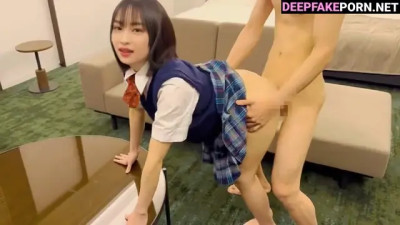Deepfake Suzu Hirose (広瀬すず) Schoolgirl gets fucked at home