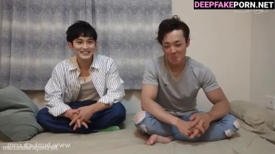 His first time with a cock was perfect / Mark (마크 엔시티) in gay adult tapes