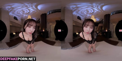 Solo ai scene with Yuki Yoda (与田 祐希 乃木坂46) look at her shiny dress