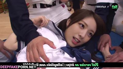 Yuna, ITZY loves when she was touched by classmates - 유나 있지 real fake