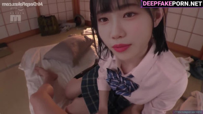 Cute schoolgirl Yuri sucking cock instead of lessons / アイズワン 本物の偽物 ai