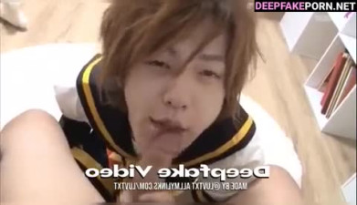 Fake Soobin enjoying deep blowjob from guy - 수빈 딥 페이크 비디오