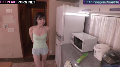 Yuri making blowjob in the dirty kitchen, fakeapp / アイズワン ディープフェイクポルノ